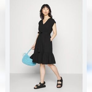 Gap Womens Cotton Dress Size Small Black Soft Spun Sleeveless Tie Waist Stretch